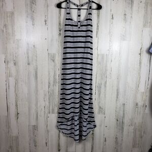 3/$15 Tahiti black & white summer maxi dress size small